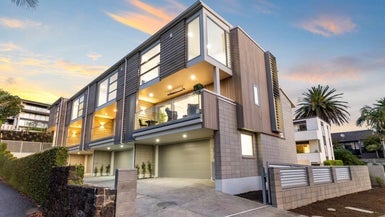 24D Patteson Avenue, Mission Bay, Auckland - Carousel 1