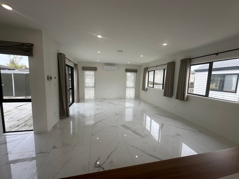 122 Union Road, Howick, Auckland - Carousel 2