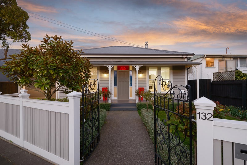 132 Bristol Street, St Albans, Christchurch - Carousel 1