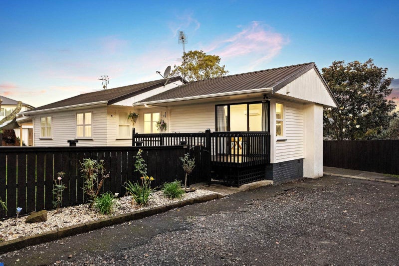 15A Grande Vue Road, Hillpark, Auckland - Carousel 1