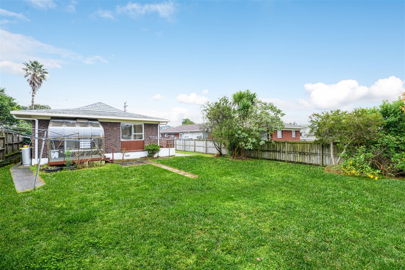2/69 Hepburn Road, Glendene, Auckland - Carousel 15