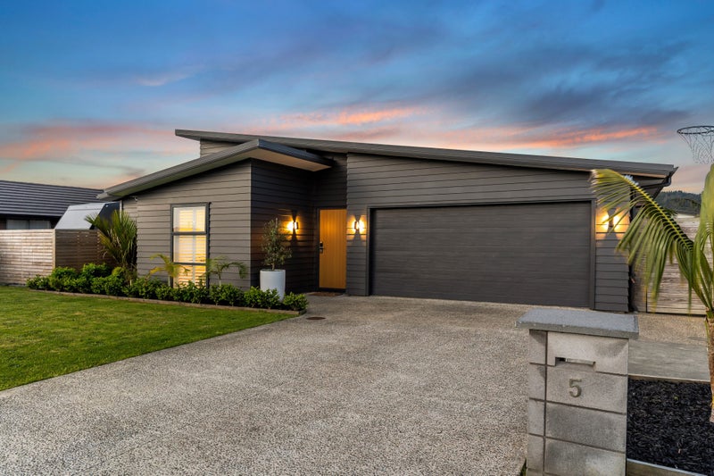 5 Remana Crescent, Huapai, Kumeu - Carousel 2