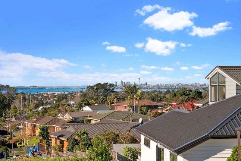 1/21 White Heron Drive, Massey, Auckland - Carousel 2