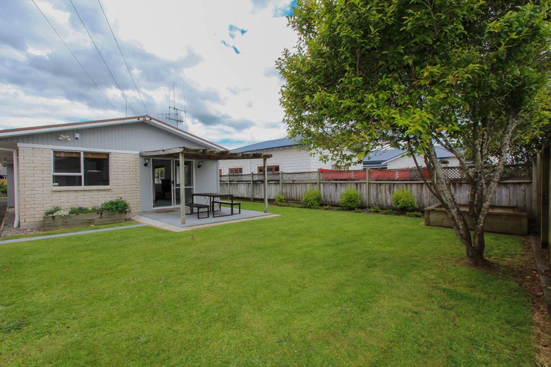 36B Brookfield Street, Hamilton East, Hamilton - Carousel 2