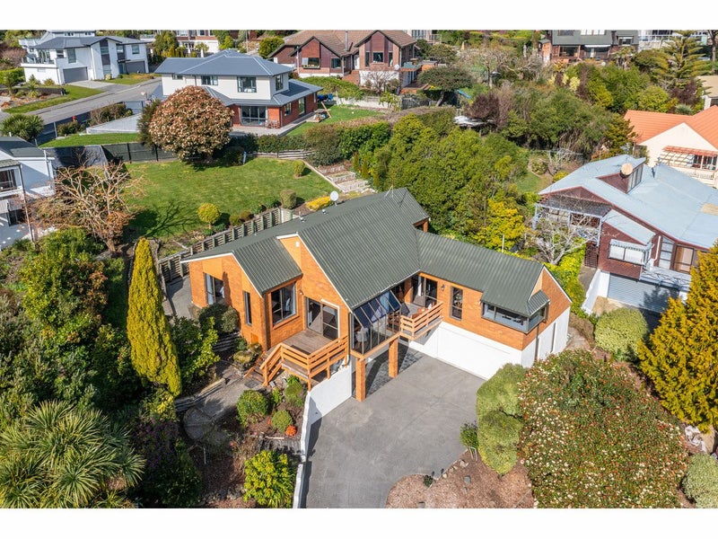 3 Woodside Common, Westmorland, Christchurch - Carousel 2