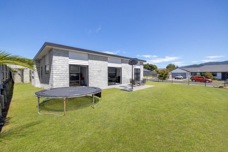 74 Tynan Street, Te Puke, Te Puke - Carousel 24