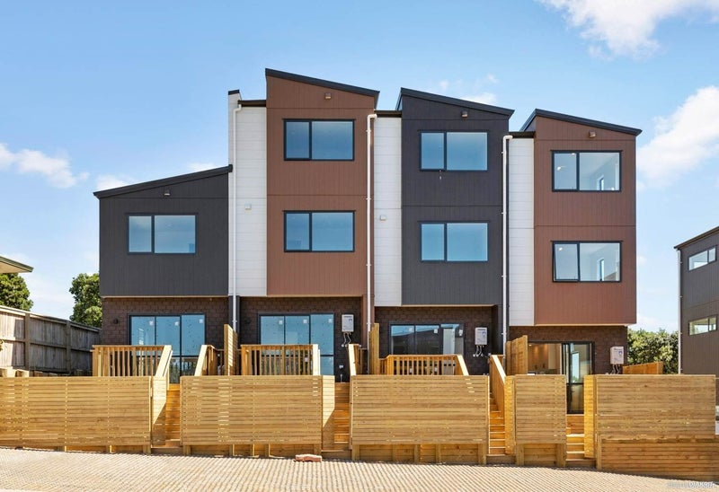 3/62 Highland Park Drive, Highland Park, Auckland - Carousel 1