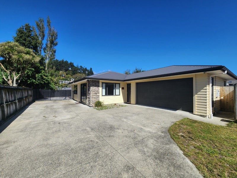 9A George Street, Stokes Valley, Lower Hutt - Carousel 1