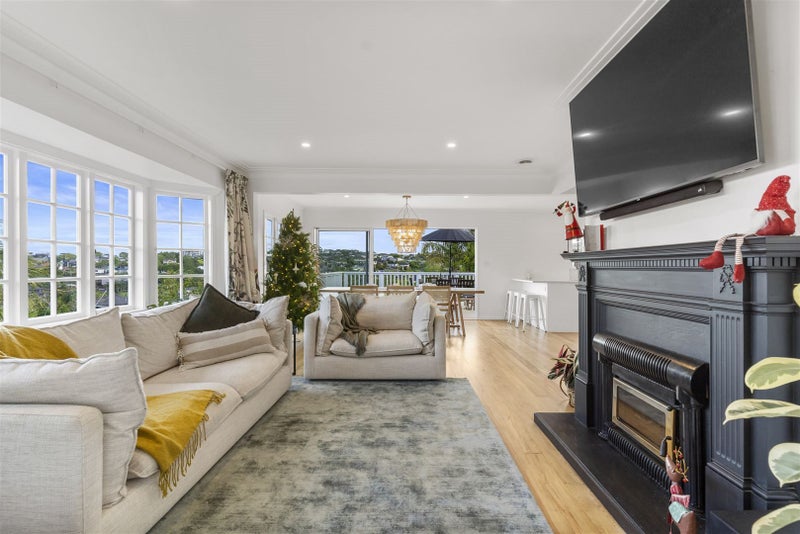 5 Page Point, Mellons Bay, Manukau - Carousel 2