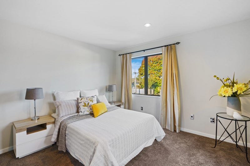 2 Westburn Terrace, Burnside, Christchurch - Carousel 2