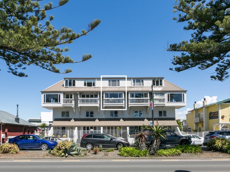 247 Marine Parade, Napier South, Napier - Carousel 12