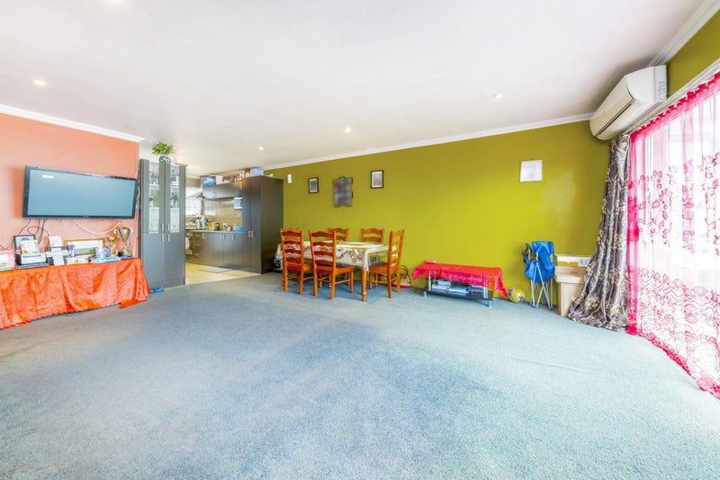 2/87 Station Road, Papatoetoe, Auckland - Carousel 11