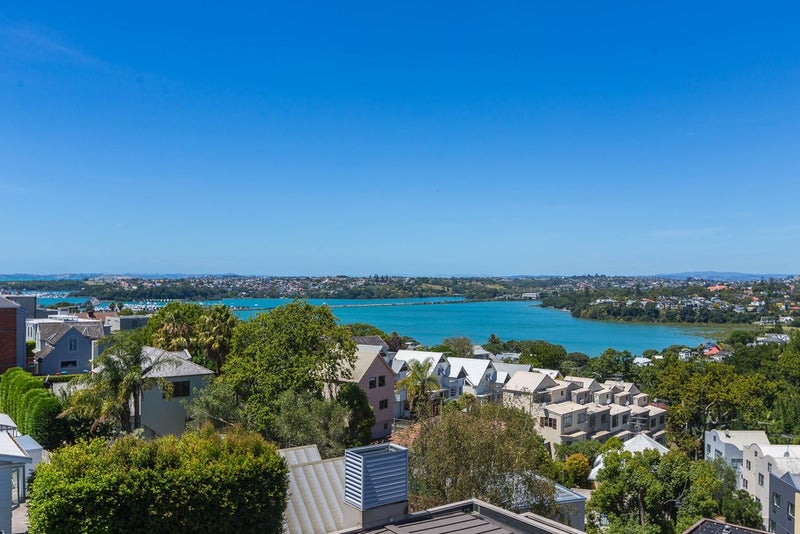 19C St Stephens Avenue, Parnell, Auckland - Carousel 2
