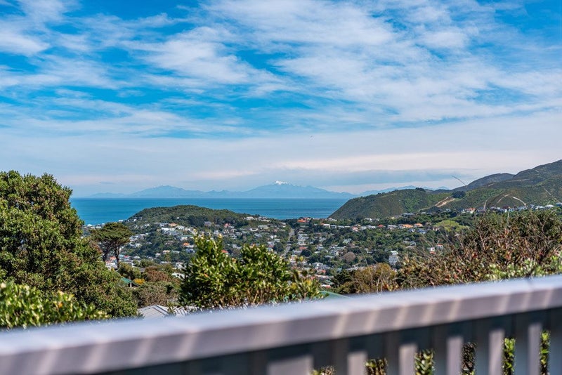 16 Southgate Road, Southgate, Wellington - Carousel 1