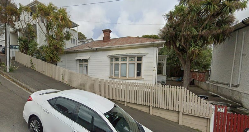 55 Scarborough Terrace, Mount Victoria, Wellington - Carousel 1