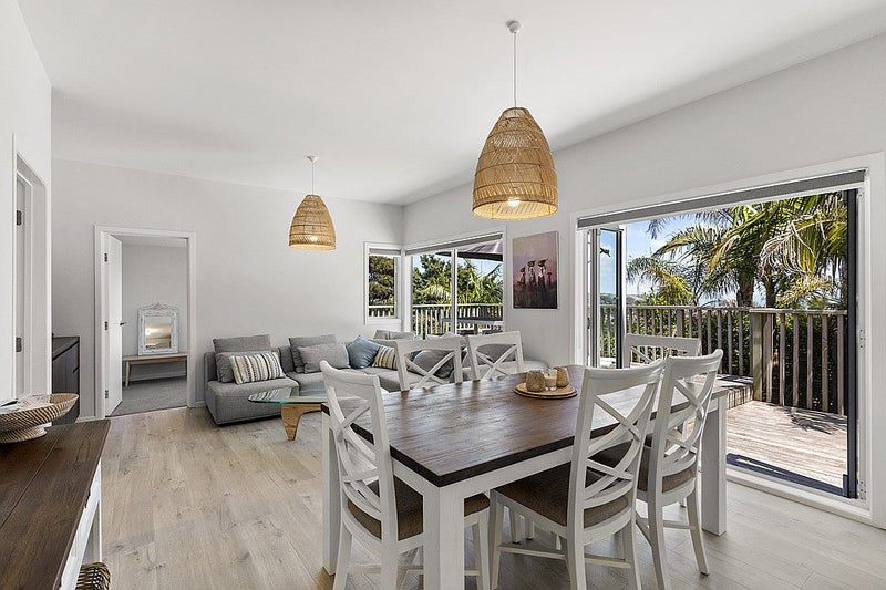 9 Giles Road, Ostend, Waiheke Island - Carousel 1