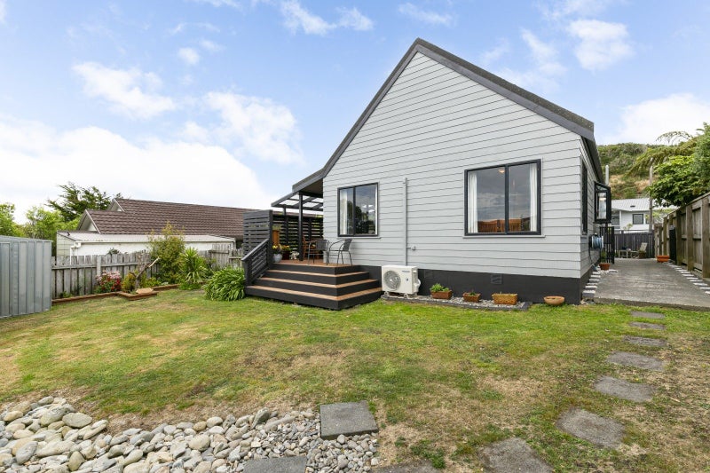 106B Montgomery Avenue, Karori, Wellington - Carousel 1