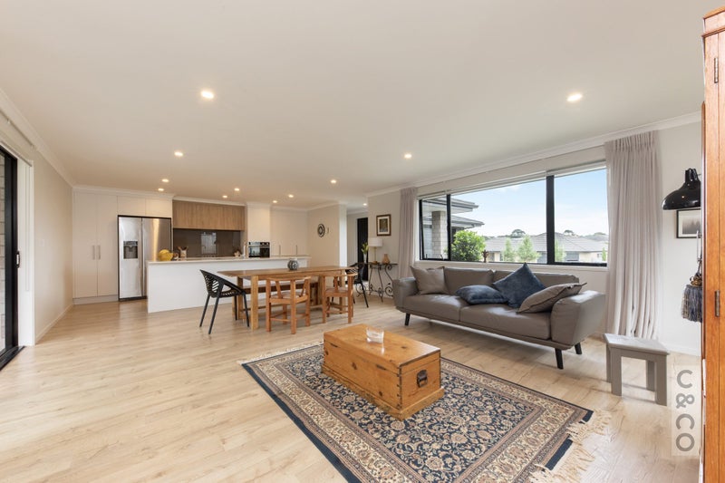 17 Pitoitoi Drive, Riverhead, Riverhead - Carousel 2