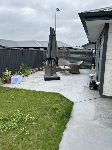 2 Meech Way, Frimley, Hastings - Carousel 9