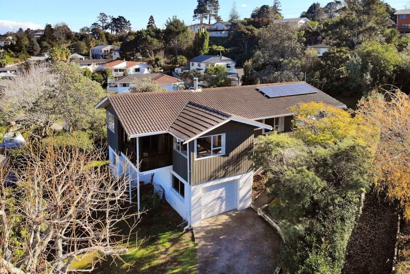 14 Kerria Place, Sunnynook, Auckland - Carousel 1