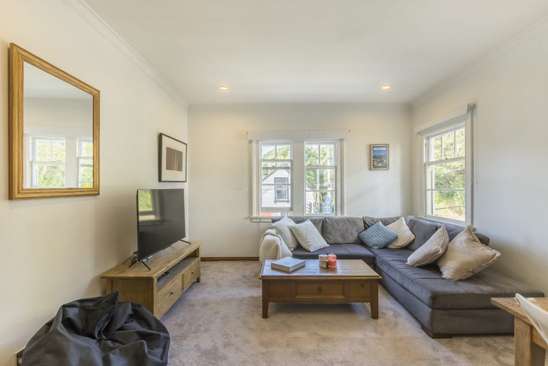 3/332 Tinakori Road, Thorndon, Wellington - Carousel 1