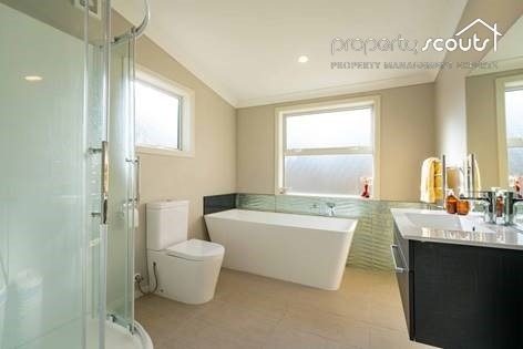 152 Highcliff Road, Shiel Hill, Dunedin - Carousel 13