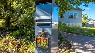 39 Tetley Road, Surfdale, Waiheke Island - Carousel 1