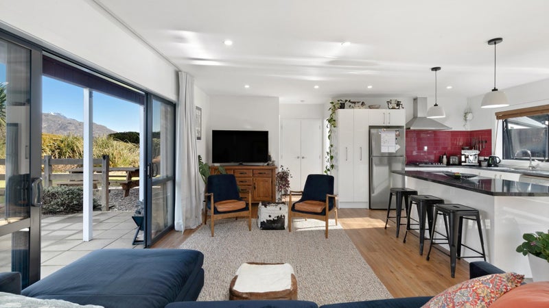 36 Toni's Terrace, Lower Shotover, Queenstown - Carousel 1