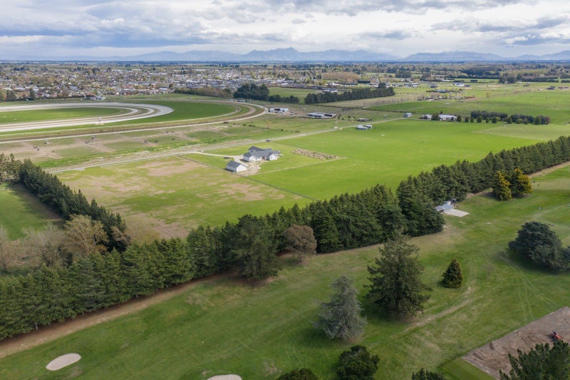 23B Golf Links Drive, Allenton, Ashburton - Carousel 2