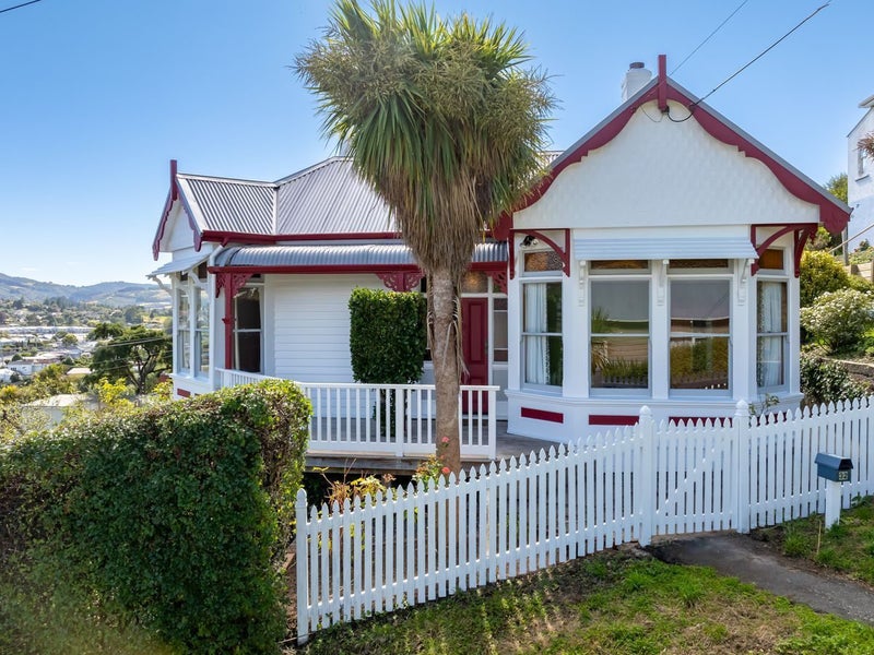 32 Hereford Street, Kaikorai, Dunedin - Carousel 1