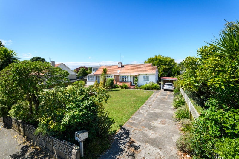246 College Street, West End, Palmerston North - Carousel 2