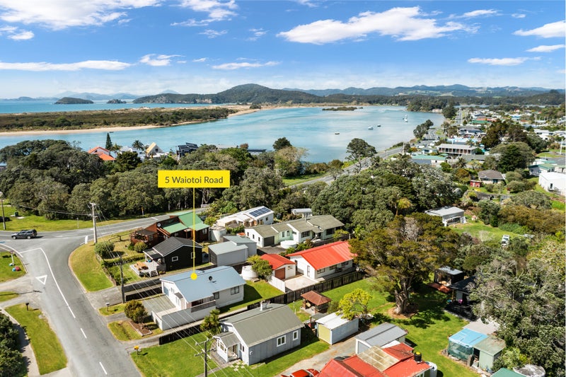 5 Waiotoi Road, Whangarei - Carousel 1