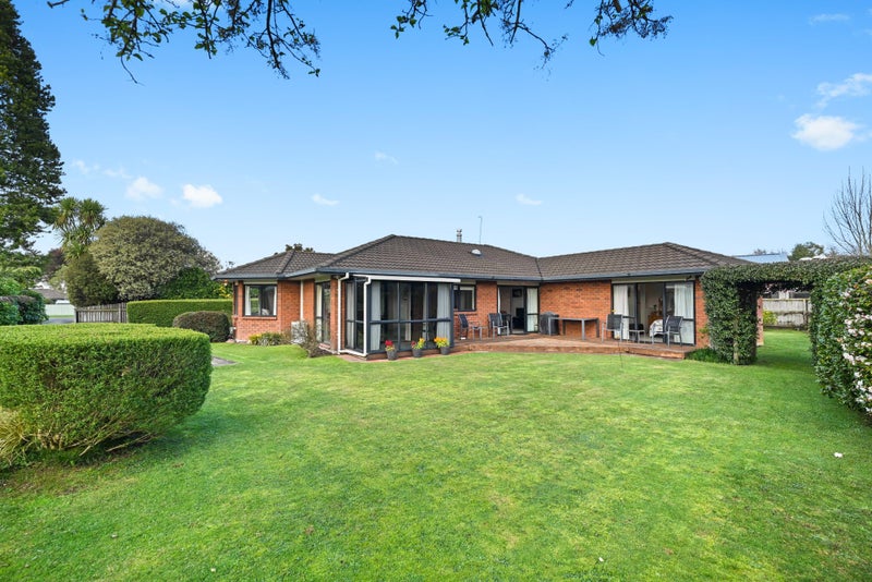 7 Spinnaker Drive, Flagstaff, Hamilton - Carousel 1