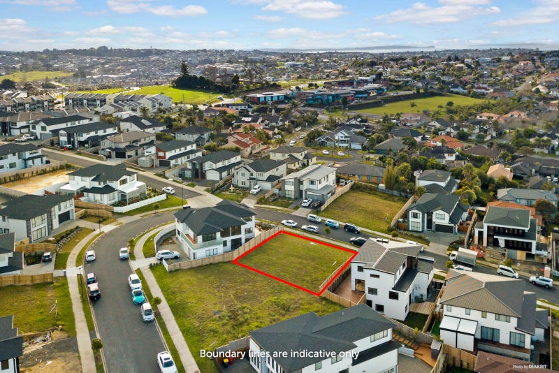 15 Colliston Rise, Pinehill, Auckland - Carousel 1