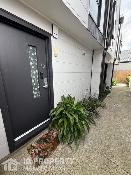 10/20 Moor Avenue, Te Atatū Peninsula, Auckland - Carousel 2