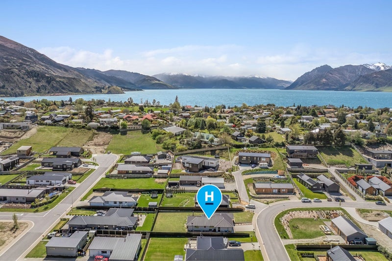 7 Tomtit Crescent, Wanaka - Carousel 1
