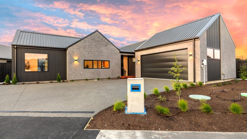 6 Accrington Drive, Marshland, Christchurch - Carousel 1