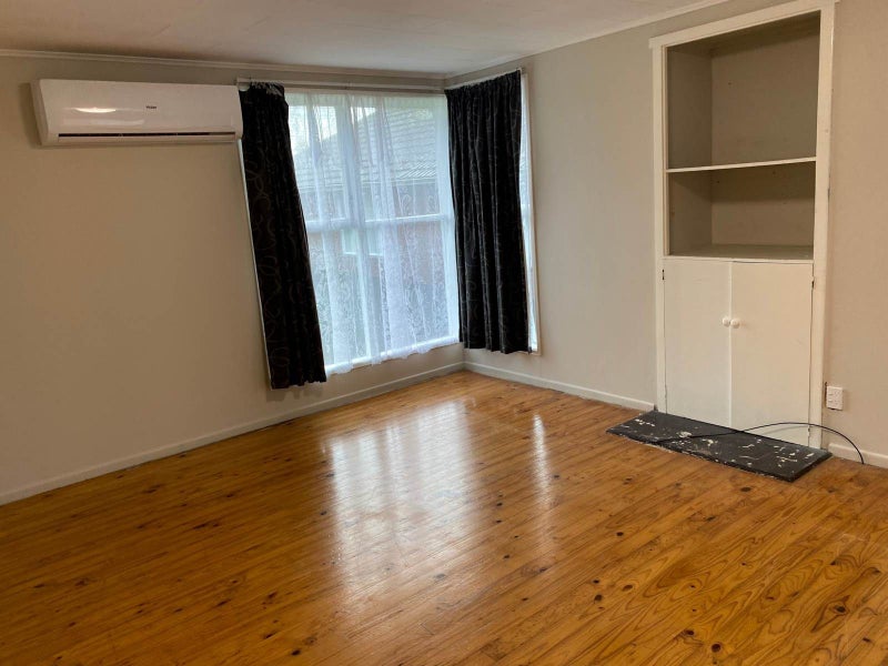 46 Cobham Crescent, Otara, Auckland - Carousel 2
