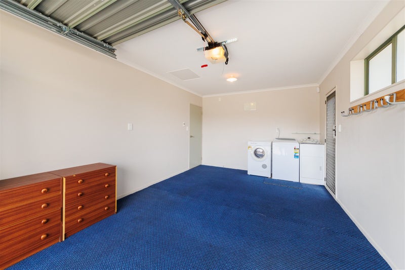 2A Ronberg Street, Highbury, Palmerston North - Carousel 32