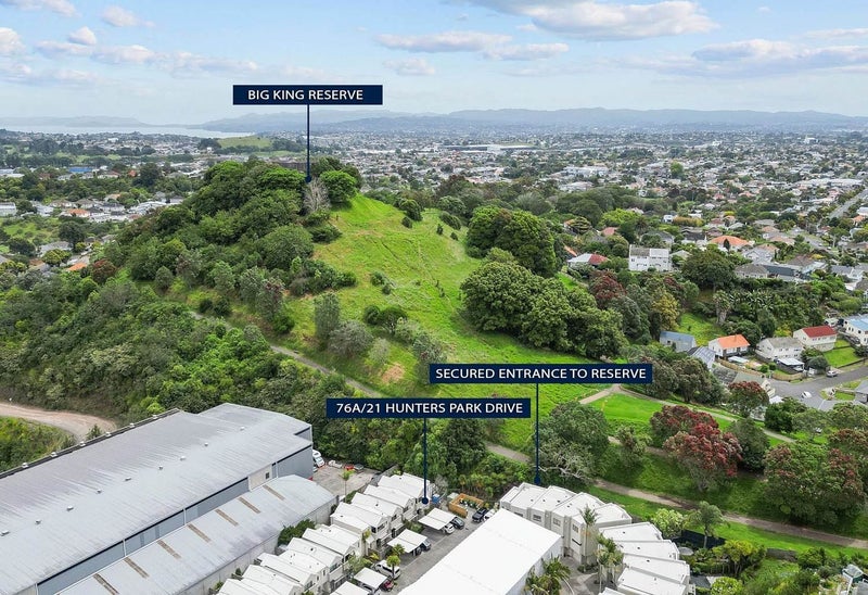 76A/21 Hunters Park Drive, Three Kings, Auckland - Carousel 11