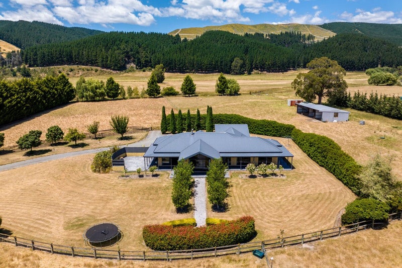 94 Seniors Road, Blenheim - Carousel 1