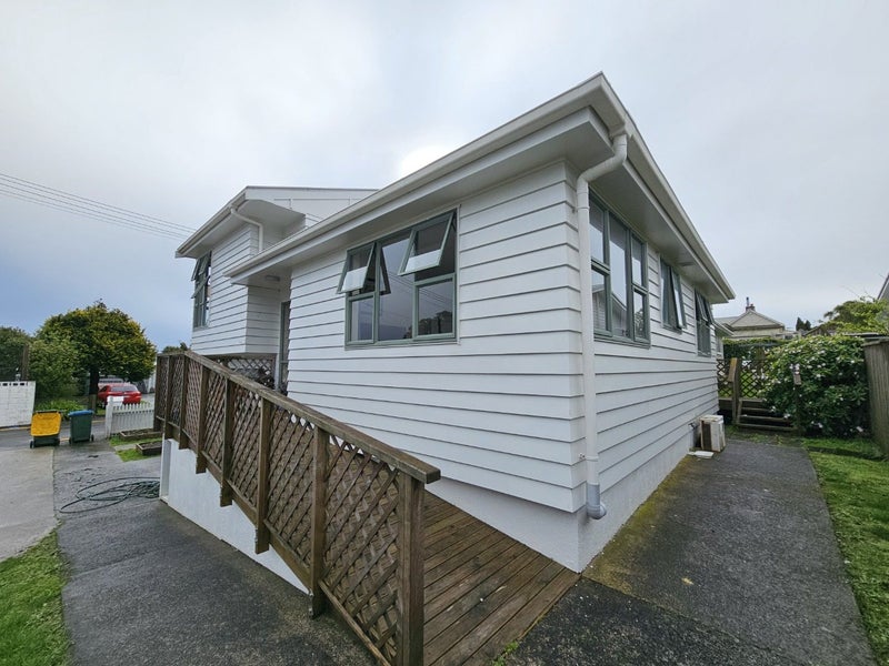 2 Park Avenue, Titahi Bay, Porirua - Carousel 2