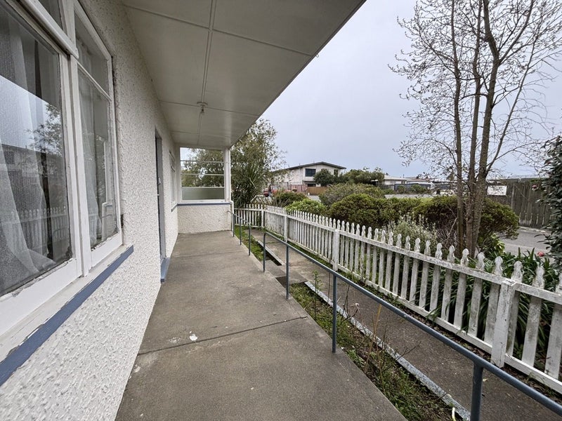 1/33 Golf Road, Tahunanui, Nelson - Carousel 2