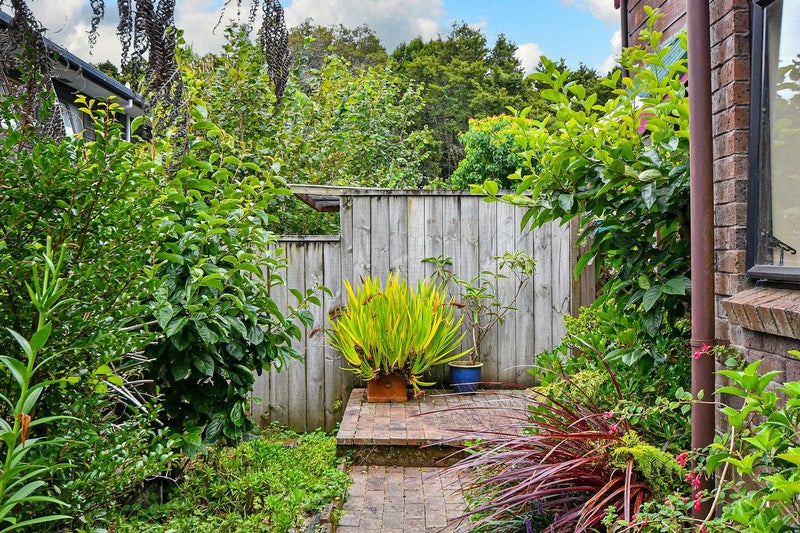 12 Lemonwood Place, The Gardens, Auckland - Carousel 2