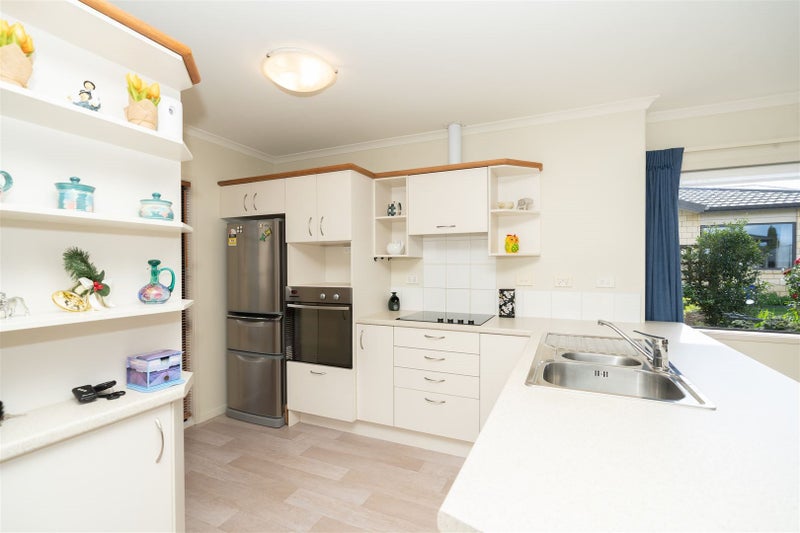 2/3 Turnbury Court, Rototuna, Hamilton - Carousel 21