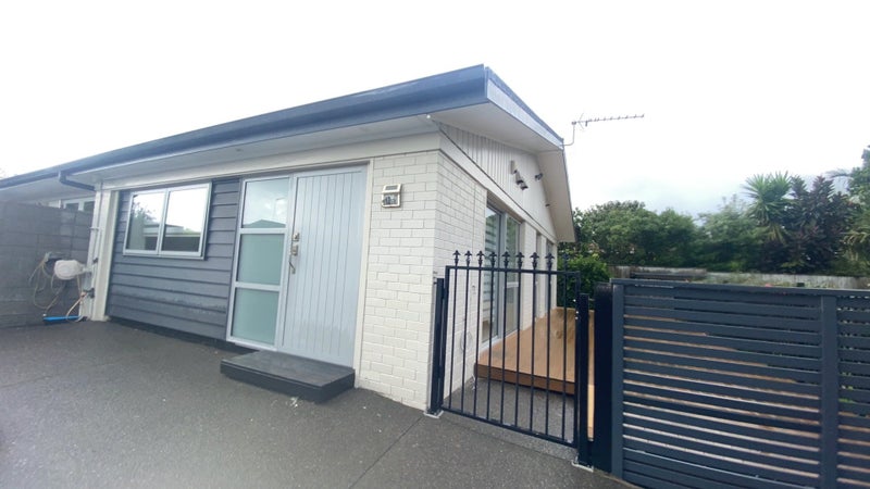 12 Fielding Crescent, Farm Cove, Auckland - Carousel 2