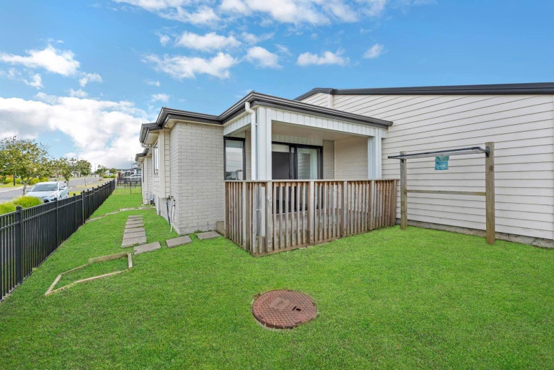 17B Tributary Parade, Karaka, Papakura - Carousel 17