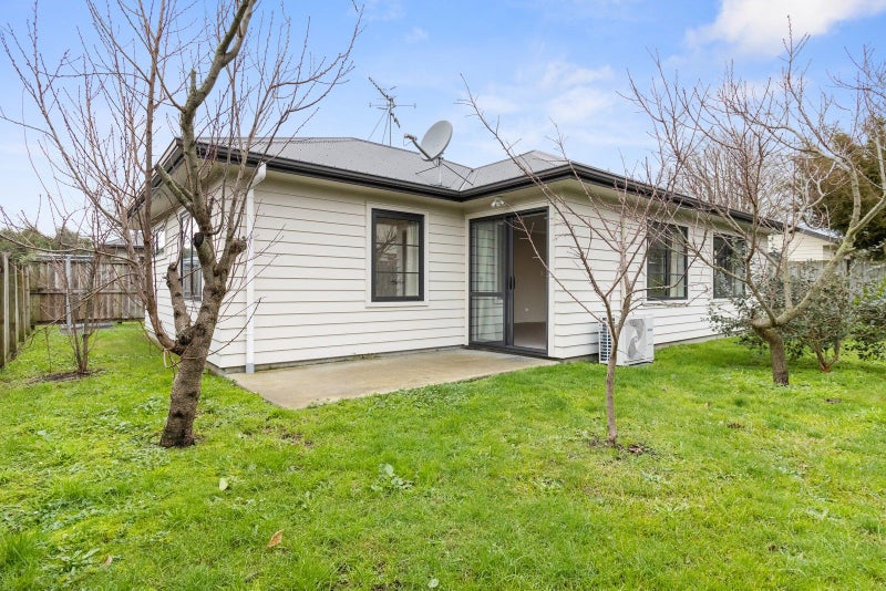 47E Nixon Street, Hamilton East, Hamilton - Carousel 16