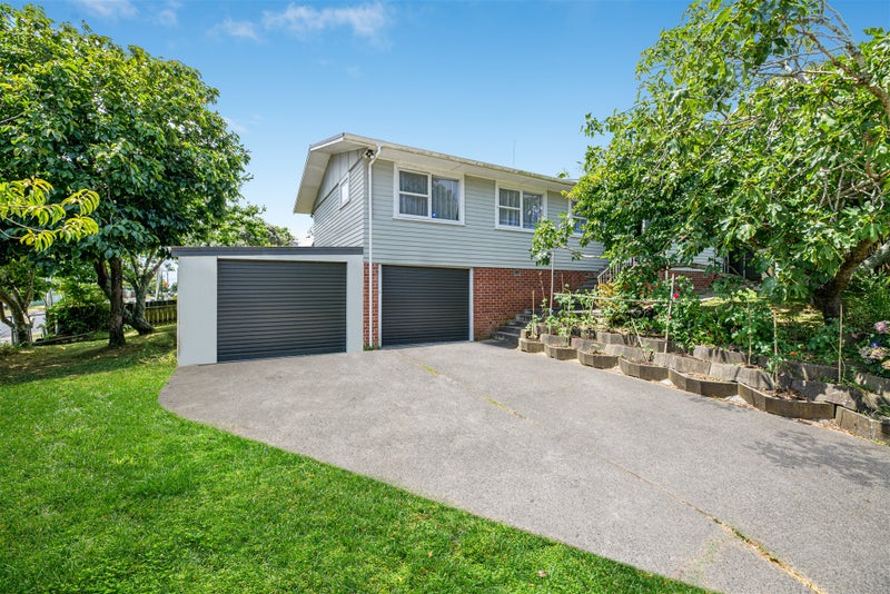 1 Ashbourne Place, Glendene, Auckland - Carousel 1