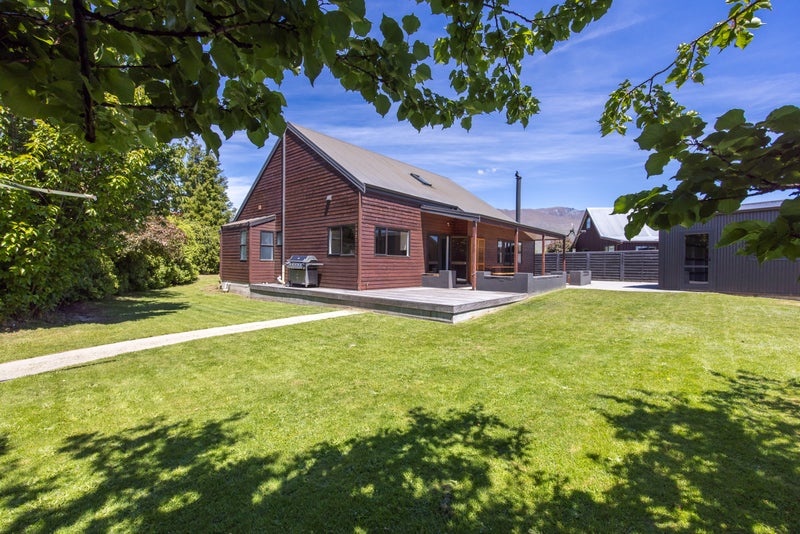 3 Rob Roy Lane, Wanaka - Carousel 1